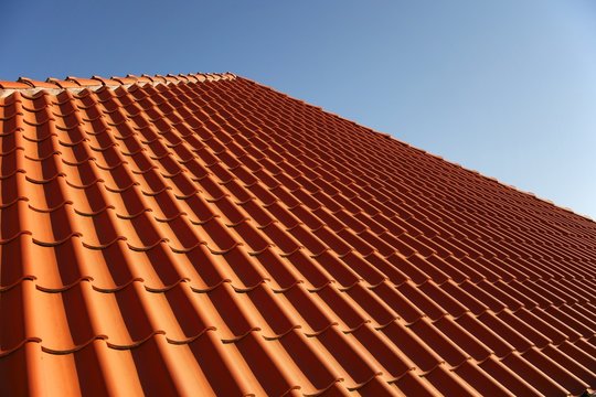Dachziegel-Dach-Himmel