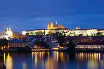 Fototapeta na wymiar Night view of Prague - river Vltava, St. Vitus's cathedral