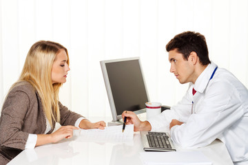 Patient und Arzt im Gespräch