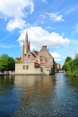 Obraz premium ancient castle near river in Bruges