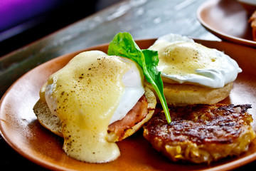 Benedict egg with fried potato