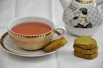 Japanischer Tee und Matcha Cookies