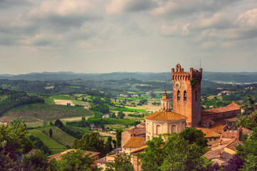 Fototapeta na wymiar Ladscape San Miniato w Toskanii