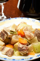 bollito di muso di bovino adulto con ortaggi