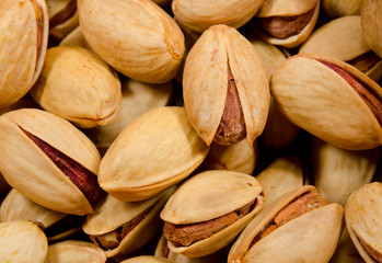 roasted pistachios with lemon persian style