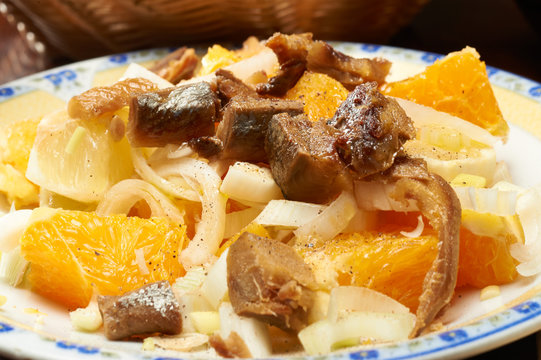 Insalata con arance e aringa