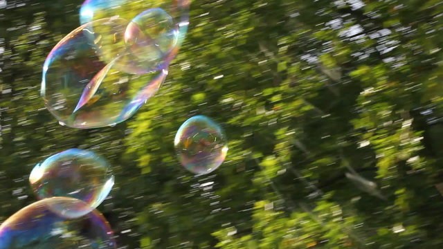 Large soap bubbles in levitation