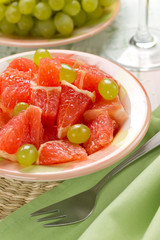 Salad with grapefruit and grapes