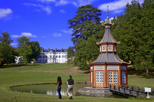 france,yvelines,vall&eacute;e de chevreuse : parc du chateau de Grouss