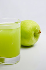 apple and apple juice