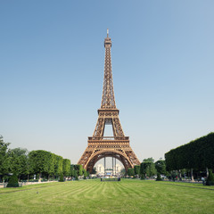 Fototapeta na wymiar Wieża Eiffla w Paryżu, Francja.