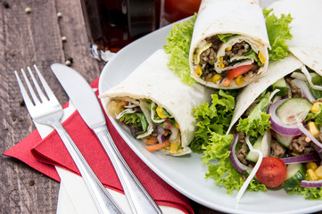 Plate with fresh Wraps