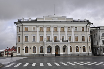Fototapeta na wymiar Edificio Soviético. Kazán, Rusia