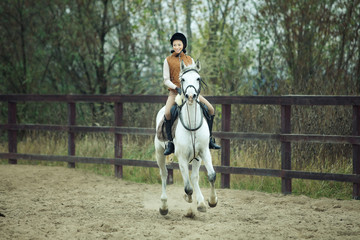 Woman jockey