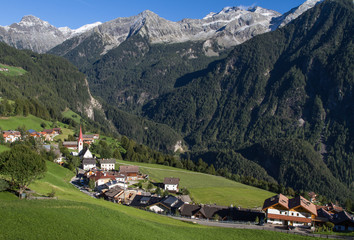 Fototapeta na wymiar Ahornach miejsce w Południowy Tyrol, Włochy