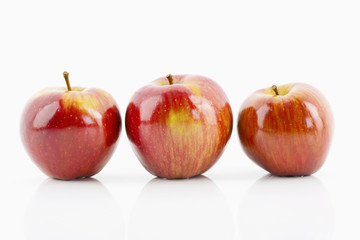 drei Äpfel