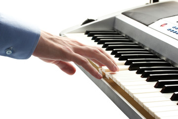 Fototapeta na wymiar ręka człowieka gry na fortepianie