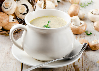 Champignon mushroom soup