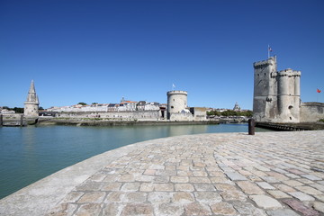 entrée du port de La Rochelle,tours,tour