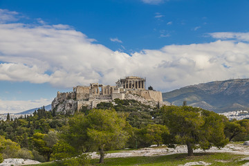 Fototapeta na wymiar Partenon i Akropol w Atenach, Grecja