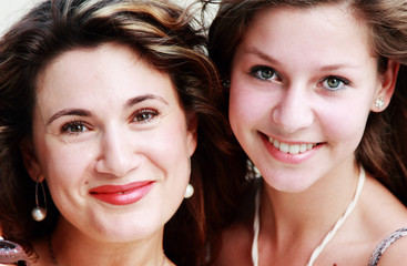 portrait of mother with teenage daughter