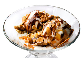 ice cream with almonds