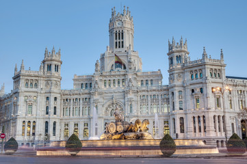 Fototapeta na wymiar Fontanna Cibeles w Madrycie, Hiszpania