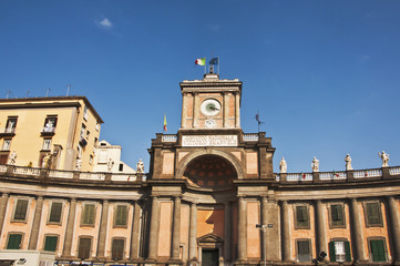 Fototapeta na wymiar Piazza Dante