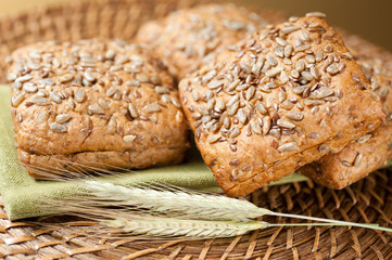 Bread and wheat spikelets