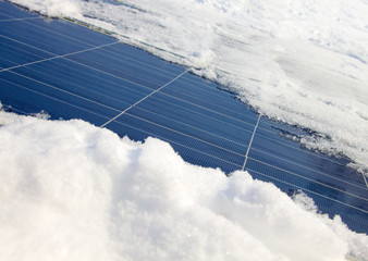 Solaranlage Schnee