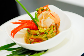 Spaghetti salad with shrimp in the little bowl