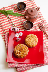 Chinese moon cake with traditional tea