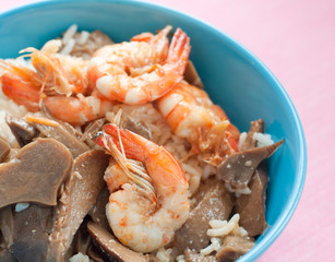 rice with pleurotus and shrimp