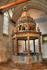 Les fonts baptismaux de Lampaul-Guimiliau, Finistère, Bretagne