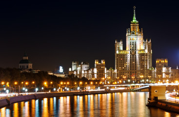 Fototapeta na wymiar Nocny widok z Moskwy