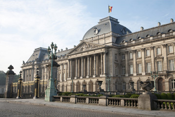 Fototapeta na wymiar Bruksela - Pałac Królewski w świetle poranka