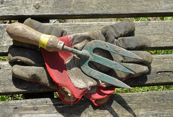 Small Garden Fork And Safety Gloves