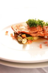 Lachs auf Gemüse