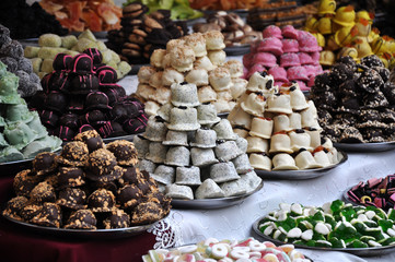 Süssigkeitenverkauf am Markt