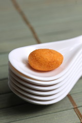 spicy coated peanut