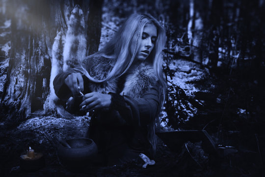 Scandinavian witch pythoness cooking potion