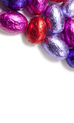 oeufs de pacques colorés