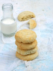 Biscuits with coconut