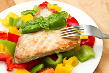 fried tuna fillet with pepper