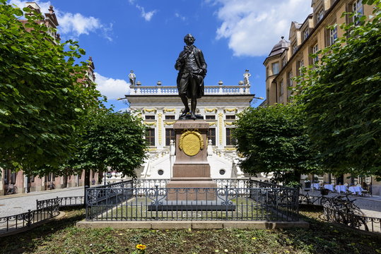Goethestatue vor der Alten Börse, Leipzig