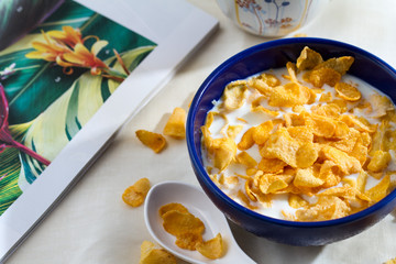 corn flakes in the bowl for breakfast