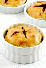 Mini tarty z owocami Mini tarts with fruits © MartaSzloser