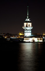 Obraz premium maiden tower at the istanbul turkey