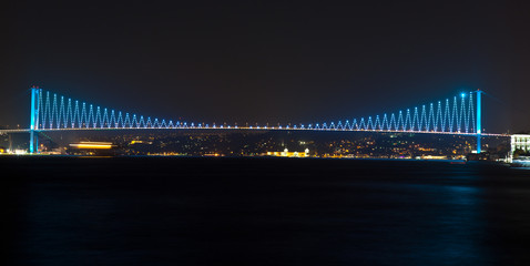 Fototapeta na wymiar Bosphorus Bridge w Stambuł Turcja