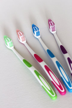 Brosses &agrave; dents 2